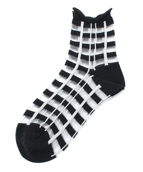Ray BEAMS（レイビームス）の「Ray BEAMS / シースルーチェックソックス（ソックス/靴下・レディース・ブラック/レッド/ブルー・ONE SIZE）」の2枚目の写真