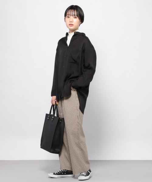 PAGEBOY（ページボーイ）の「バンドカラールーズシャツ（シャツ/ブラウス・レディース・ブラック/オフホワイト/ライトグリーン・FREE）」の5枚目の写真