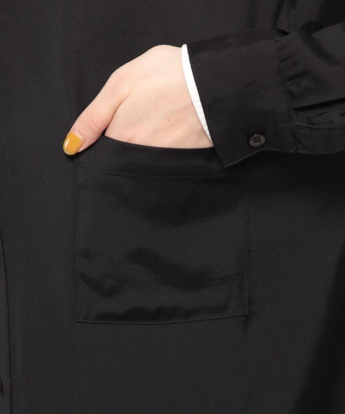 PAGEBOY（ページボーイ）の「バンドカラールーズシャツ（シャツ/ブラウス・レディース・ブラック/オフホワイト/ライトグリーン・FREE）」の11枚目の写真