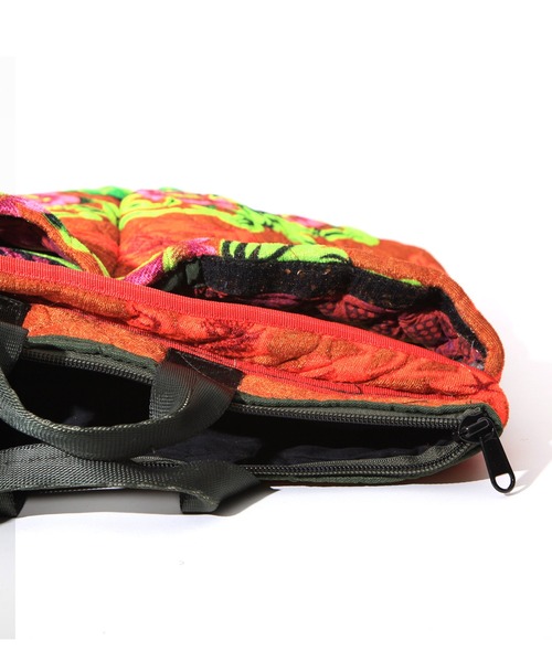 PUEBCO（プエブコ）の「MAO'S HELMET BAG（トートバッグ・メンズ・パープル/ブラウン/ブルー/レッド/ダークパープル/ダークブラウン/グリーン・ONE SIZE）」の18枚目の写真