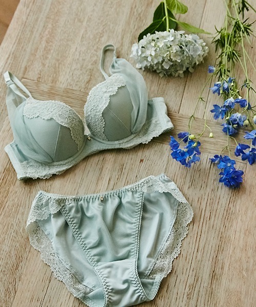 izumi BODY LABO（イズミボディラボ）の「【B～Fカップ／上下セット　繊細なレースとサイドのチュールネット使いがポイント】丸胸レーシィブラ&ショーツセット（ブラ&ショーツ・レディース・チャコール/ミント/イエロー/ピンク/ブラウン/カーキ/パープル/ブラック/モカ/ブルー・B70/B75/C70/C75/D70/D75/E75/E80/E85/F75/F80/F85/F70/E70/B65/E65/D65/C65/F65）」の6枚目の写真