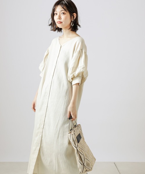 natural couture(ナチュラルクチュール)の「【WEB限定カラー有り】ラフィアバックル大人リネンワンピース(ワンピース・レディース・ブラック/ベージュ/オレンジ/アイボリー・FREE)」の5枚目の写真