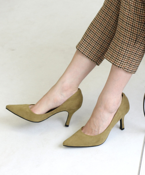 AmiAmi（アミアミ）の「8.5㎝ヒール美脚ポインテッドトゥパンプス（パンプス・レディース・ブラック/ライトグレー/シルバーグレー/シルバー/ブラック系その他/ブラック系その他2/ベージュ系その他/グレイッシュベージュ/ベージュ系その他2/ベージュ系その他3/ライトベージュ/ピンクベージュ/ブラック系その他3/グレイッシュブルー/キャメル/モスグリーン/パイソン/ベージュ系その他4/シルバー系その他/ベージュ/ベージュ系その他5・LL/L/S/SS/M/3S/4S）」の15枚目の写真