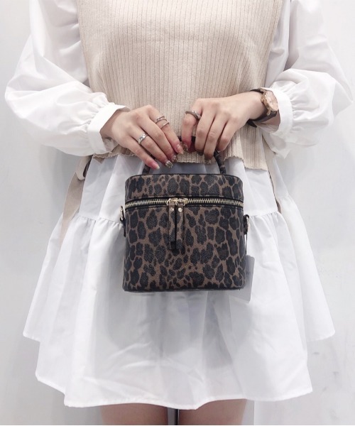 Heather（ヘザー）の「バニティバッグ　894841（ショルダーバッグ・レディース・ブラウン系その他2/レッド系その他/レオパード/ベージュ・ONESIZE）」の4枚目の写真