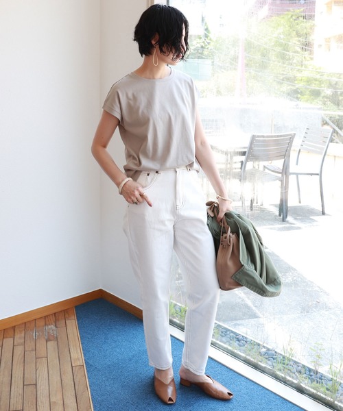 andme（アンドミー）の「汗染み防止フレンチスリーブTシャツ（Tシャツ/カットソー・レディース・サックスブルー/アイボリー/グレー系その他/ブラック・M/L）」の9枚目の写真