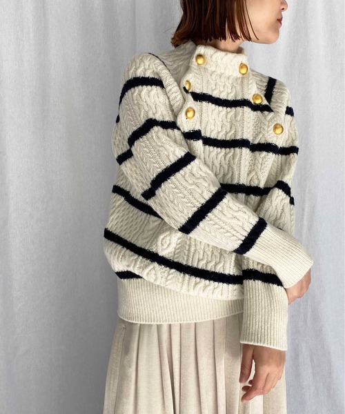 PICCIN（ピッチン）の「【日本製】アラン柄ボタン付きニット（ニット/セーター・レディース・ホワイト系その他/オフホワイト/ネイビー/ブルー系その他・M）」の3枚目の写真