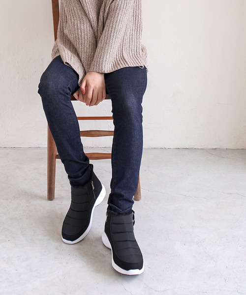 AmiAmi（アミアミ）の「あったかファー防寒ダウンブーツ/スノーブーツ（ブーツ・レディース・ブラック/グレー/グレイッシュベージュ・LL/L/M/S）」の5枚目の写真