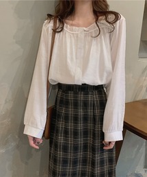 urge：（アージコロン ）の「【urge：】スクエアネック　フェミニン長袖フリルブラウス（シャツ/ブラウス）」
