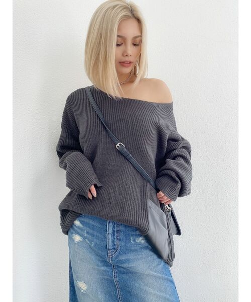 GYDA（ジェイダ）の「ECOレザーポケットニット TOPS（ニット/セーター・レディース・チャコールグレー/ベージュ/オフホワイト・FREE）」の3枚目の写真