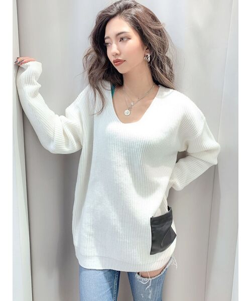 GYDA（ジェイダ）の「ECOレザーポケットニット TOPS（ニット/セーター・レディース・チャコールグレー/ベージュ/オフホワイト・FREE）」の6枚目の写真