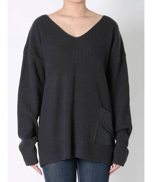 GYDA（ジェイダ）の「ECOレザーポケットニット TOPS（ニット/セーター・レディース・チャコールグレー/ベージュ/オフホワイト・FREE）」の12枚目の写真