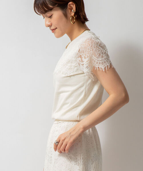 NOLLEY’S Sophi（ノーリーズソフィ）の「レース付半袖プルオーバーニット（ニット/セーター・レディース・ネイビー/ベージュ/アイボリー・36/38）」の2枚目の写真