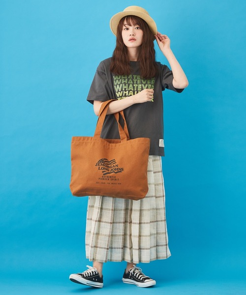 CUBE SUGAR（キューブシュガー）の「OE天竺 プリントＴシャツ（Tシャツ/カットソー・レディース・レッド/チャコールグレー/サックスブルー/マルチ/ホワイト・M）」の7枚目の写真