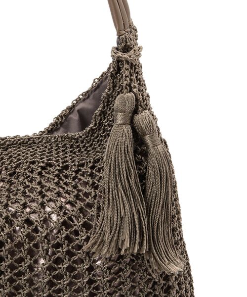 SHOO・LA・RUE（シューラルー）の「◆光沢ニットワンショルバッグ（ショルダーバッグ・レディース・グレー/サンドベージュ/ブラック・00）」の7枚目の写真