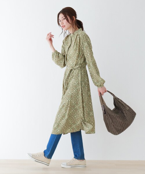 SHOO・LA・RUE（シューラルー）の「◆光沢ニットワンショルバッグ（ショルダーバッグ・レディース・グレー/サンドベージュ/ブラック・00）」の11枚目の写真