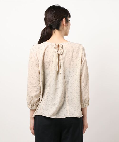 ehka sopo（エヘカソポ）の「花柄Vネックブラウス（シャツ/ブラウス・レディース・イエロー/グリーン/ブラック/ベージュ・ﾌﾘ-）」の5枚目の写真