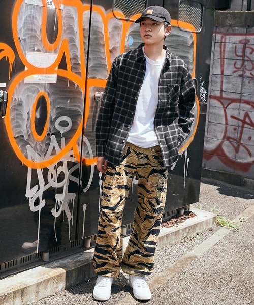 BASQUE magenta（バスクマゼンタ）の「オーバーサイズ フリースボンディング チェック柄 L/S ヘビーネルシャツ（シャツ/ブラウス・メンズ・ブラック/ベージュ/ネイビー/ブラウン/グレー・M/L）」の21枚目の写真