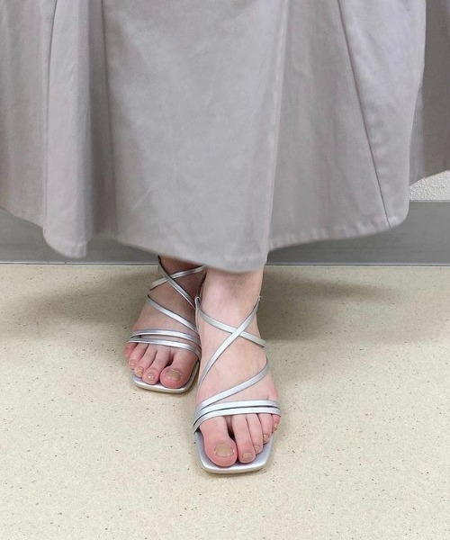 JELLY BEANS（ジェリービーンズ）の「ナローストラップクエアトゥサンダル(215-30009)JELLY BEANS(ジェリービーンズ)（サンダル・レディース・ブラック/ベージュ/シルバー・S/M/L）」の21枚目の写真