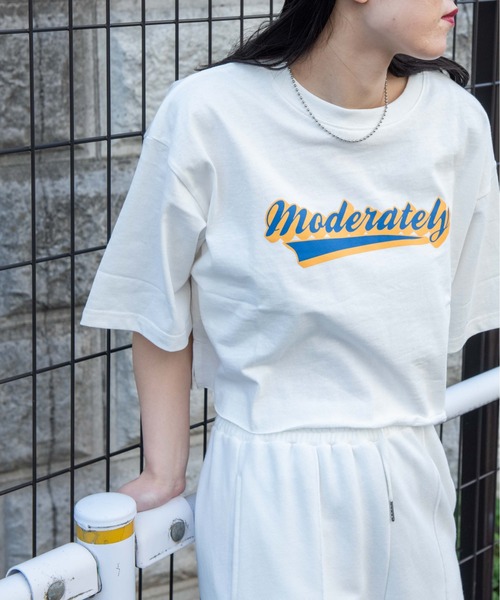 WEGO（ウィゴー）の「WEGO/グラフィックショートT（Tシャツ/カットソー・レディース・ホワイト/オフホワイト/サックスブルー/その他1/アニマル/スミクロ/ダークグリーン/その他6/イエロー/その他2/その他4/その他3/ホワイト系その他/マルチ/グリーン/オートミール/その他9/その他7/ネイビー/ブラック/その他8/その他5/ベージュ系その他5/その他10・FREE）」の16枚目の写真