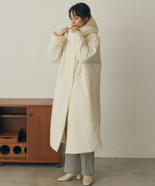 Auntie Rosa Holiday（アンティローザホリデー）の「2WAY中綿オーバーフーディコート（撥水加工/ウォッシャブル）（その他アウター・レディース・ホワイト/ブラック/グレイッシュベージュ・FREE）」の8枚目の写真