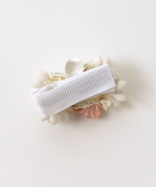 apres les cours(アプレレクール)の「チュールフラワーヘアクリップセット(アイボリー)(バレッタ/ヘアクリップ・キッズ・アイボリー・FREE)」の7枚目の写真