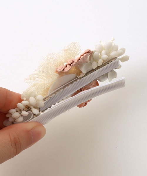 apres les cours(アプレレクール)の「チュールフラワーヘアクリップセット(アイボリー)(バレッタ/ヘアクリップ・キッズ・アイボリー・FREE)」の9枚目の写真