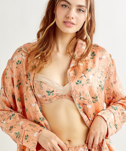 Chut! INTIMATES(シュットインティメイツ)の「パジャマシャツ (C346)(ルームウェア/パジャマ・レディース・ダークグリーン/オレンジ系その他・M/L)」の7枚目の写真