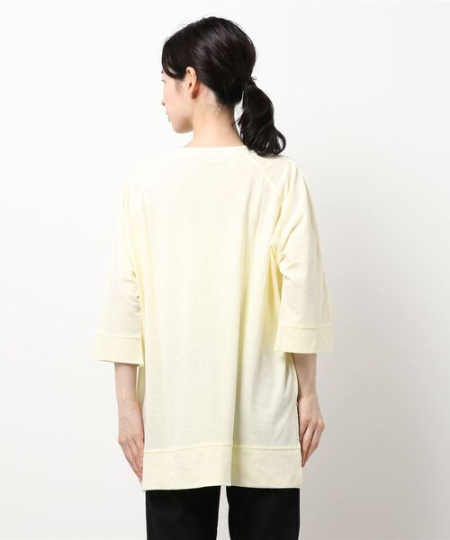 Q(キュー)の「ドロップスクエアT(Tシャツ/カットソー・レディース・ライトブルー/ブラック/マスタード・MEDIUM)」の5枚目の写真