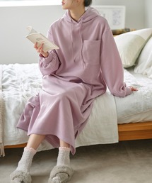 YU'NOW（ユナウ）の「裏起毛ロングマキシパーカーワンピース（ルームワンピース）」