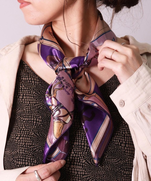 BAYBLO（ベイブロ）の「(CR)【ユニセックス】パネル 馬車 柄 プリント スカーフ[70cm×70cm]（バンダナ/スカーフ・レディース・ベージュ/パープル/ネイビー/ワイン・ONE SIZE）」の12枚目の写真