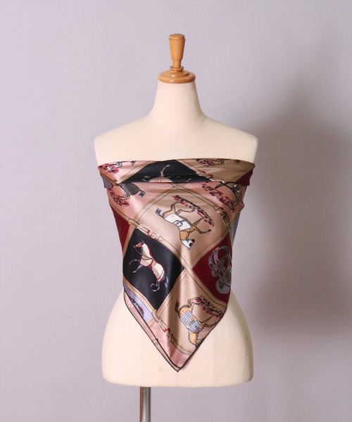 BAYBLO（ベイブロ）の「(CR)【ユニセックス】パネル 馬車 柄 プリント スカーフ[70cm×70cm]（バンダナ/スカーフ・レディース・ベージュ/パープル/ネイビー/ワイン・ONE SIZE）」の5枚目の写真