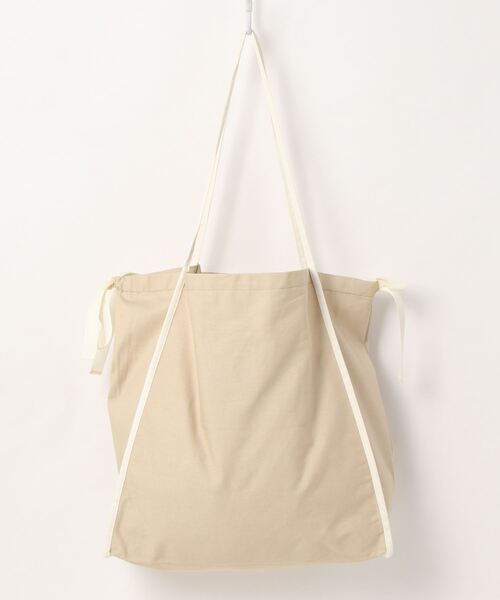 mimi toujours（ミミトゥジュール）の「トートバッグ パイピング サイドリボン omom×mimi toujours（トートバッグ・レディース・ホワイト/ベージュ・F）」の18枚目の写真