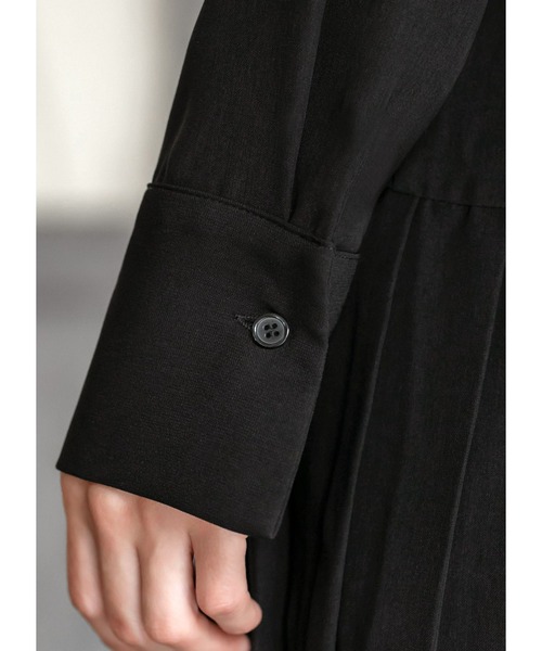 STYLE DELI(スタイルデリ)の「ジョーゼット裾プリーツシャツ(シャツ/ブラウス・レディース・ホワイト/ブラック・FREE)」の13枚目の写真