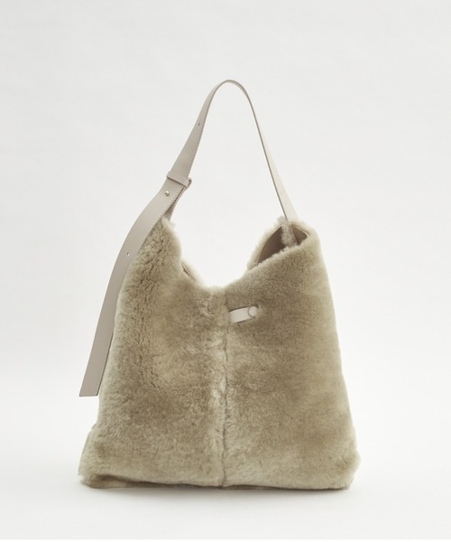 LAZY SUSAN（レイジースーザン）の「バッグ　story. /ストーリー　リバーシブルムートン（ショルダーバッグ・レディース・アイボリー/グレー・FREE）」の10枚目の写真