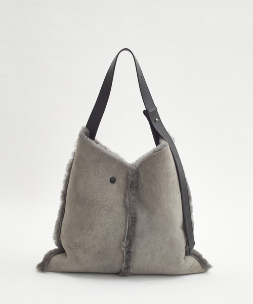 LAZY SUSAN（レイジースーザン）の「バッグ　story. /ストーリー　リバーシブルムートン（ショルダーバッグ・レディース・アイボリー/グレー・FREE）」の12枚目の写真