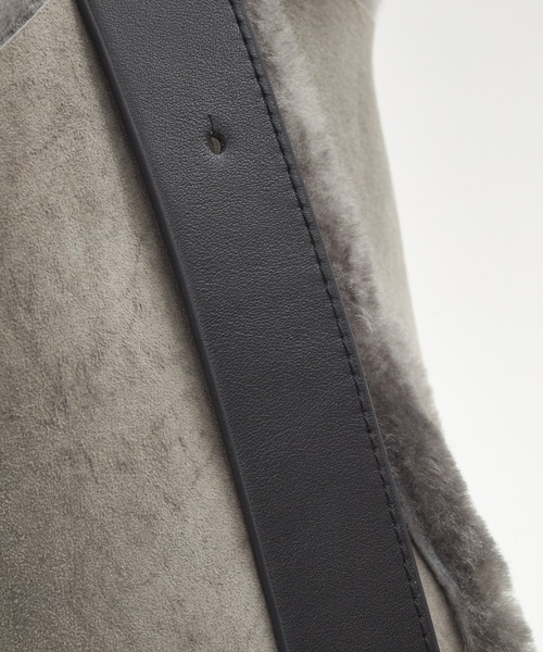 LAZY SUSAN（レイジースーザン）の「バッグ　story. /ストーリー　リバーシブルムートン（ショルダーバッグ・レディース・アイボリー/グレー・FREE）」の14枚目の写真