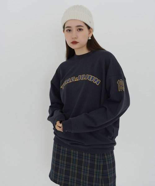 TINA：JOJUN（ティーナジョジュン）の「ユニセックス裏毛 プルオーバー TINA：JOJUN（スウェット・レディース・グレー/アイボリー/チャコール・M）」の3枚目の写真