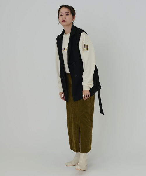 TINA：JOJUN（ティーナジョジュン）の「ユニセックス裏毛 プルオーバー TINA：JOJUN（スウェット・レディース・グレー/アイボリー/チャコール・M）」の4枚目の写真