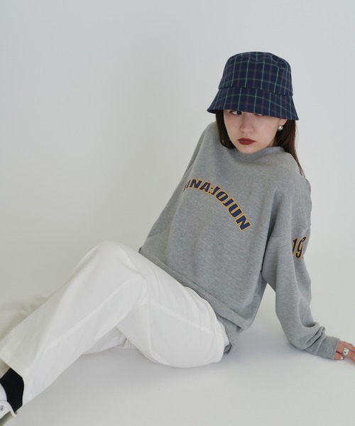 TINA：JOJUN（ティーナジョジュン）の「ユニセックス裏毛 プルオーバー TINA：JOJUN（スウェット・レディース・グレー/アイボリー/チャコール・M）」の9枚目の写真