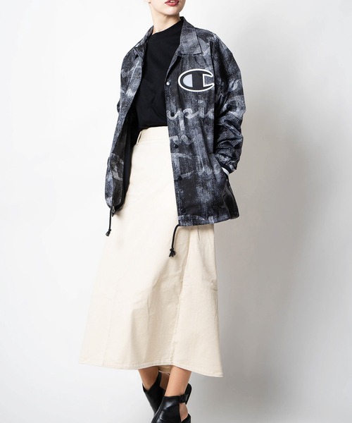 Champion（チャンピオン）の「【Wo】【it】Champion SATIN COACHES JACKET RIBBED CUFF PRINT（ミリタリージャケット・レディース・ブラック/ネイビー・MEDIUM/LARGE/SMALL）」の19枚目の写真