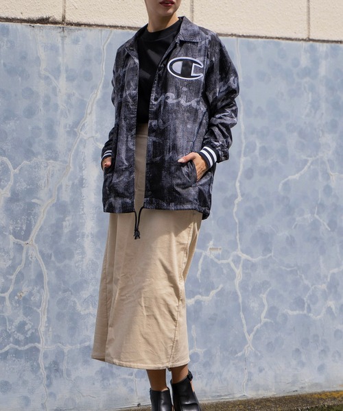Champion（チャンピオン）の「【Wo】【it】Champion SATIN COACHES JACKET RIBBED CUFF PRINT（ミリタリージャケット・レディース・ブラック/ネイビー・MEDIUM/LARGE/SMALL）」の22枚目の写真