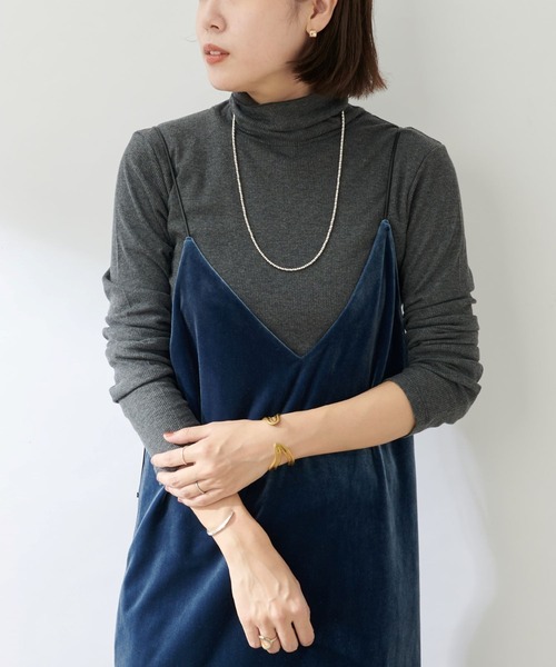 SHENERY（シーナリー）の「リヨセルコットンテレコタートルネック（Tシャツ/カットソー・レディース・ライトベージュ/グレー・FREE）」の2枚目の写真