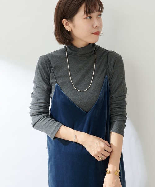 SHENERY（シーナリー）の「リヨセルコットンテレコタートルネック（Tシャツ/カットソー・レディース・ライトベージュ/グレー・FREE）」の4枚目の写真