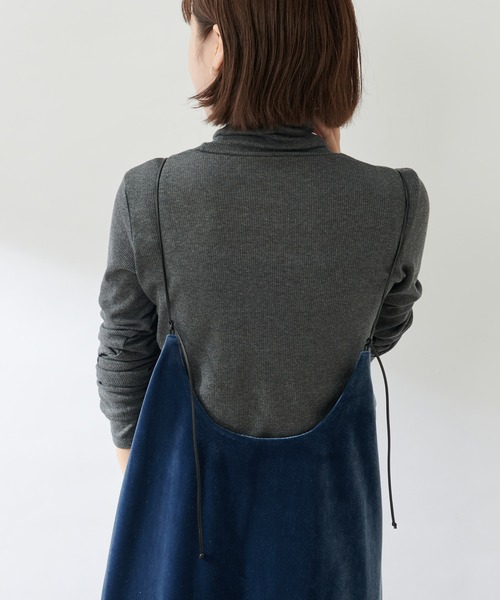 SHENERY（シーナリー）の「リヨセルコットンテレコタートルネック（Tシャツ/カットソー・レディース・ライトベージュ/グレー・FREE）」の6枚目の写真