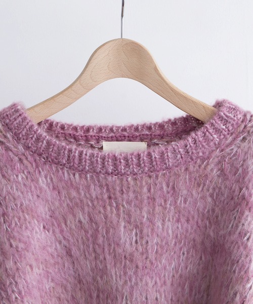 EFOLE（エフォル）の「モヘアライク ボリュームスリーブ クロップドニット（ニット/セーター・レディース・オフホワイト/ラベンダー/キャメル・FREE）」の8枚目の写真