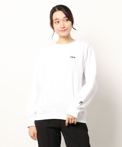 FILA(フィラ)の「【FILA/フィラ】裏起毛ワンポイント刺繍スウェットトレーナー(スウェット・レディース・ホワイト/ブラック/ネイビー/ピンク/杢グレー・MEDIUM/LARGE/X-LARGE)」の2枚目の写真