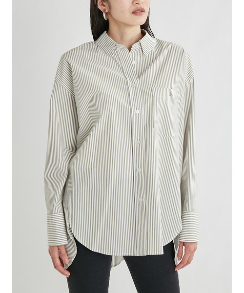 Mila Owen（ミラオーウェン）の「シャツカーブコクーンシルエット