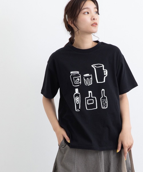 POU DOU DOU（プードゥドゥ）の「ボトルプリントTee（Tシャツ/カットソー・レディース・ブラック/オフホワイト・3）」の2枚目の写真