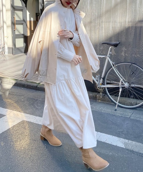 Alley by w closet（アリーバイダブルクローゼット）の「【Alley】ハリハリ生地後ろあきボリュームワンピース（ワンピース・レディース・ベージュ/イエロー・FREE）」の10枚目の写真