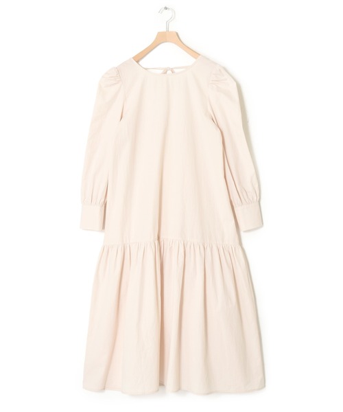 Alley by w closet（アリーバイダブルクローゼット）の「【Alley】ハリハリ生地後ろあきボリュームワンピース（ワンピース・レディース・ベージュ/イエロー・FREE）」の4枚目の写真